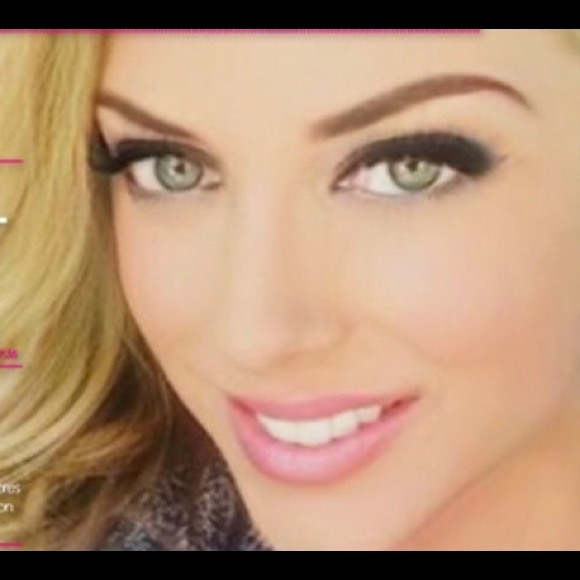 Meet your Posher, Erin - Picture 1 of 1